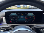 Charger l&#39;image dans la galerie, Mercedes-Benz A 220 4Matic AMG FULL LED MÉMOIRE ACC PANO AHK
