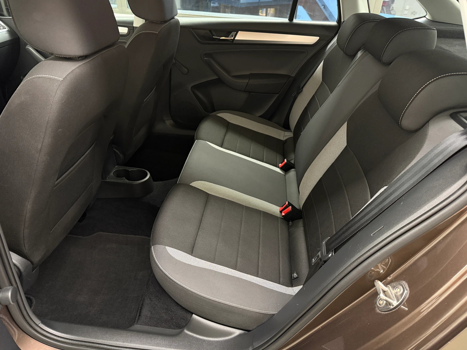 SKODA Rapid Spaceback 1.0 TSI