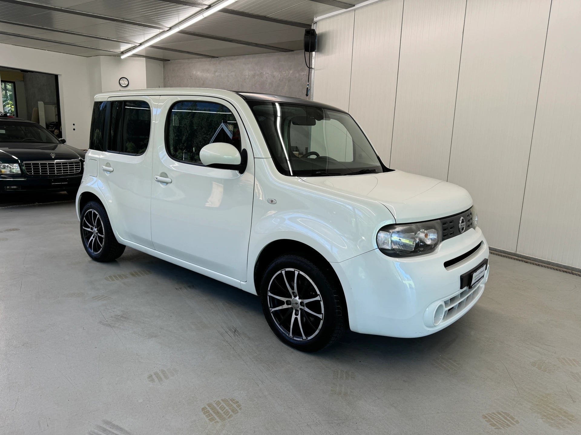 NISSAN Cube 1.6