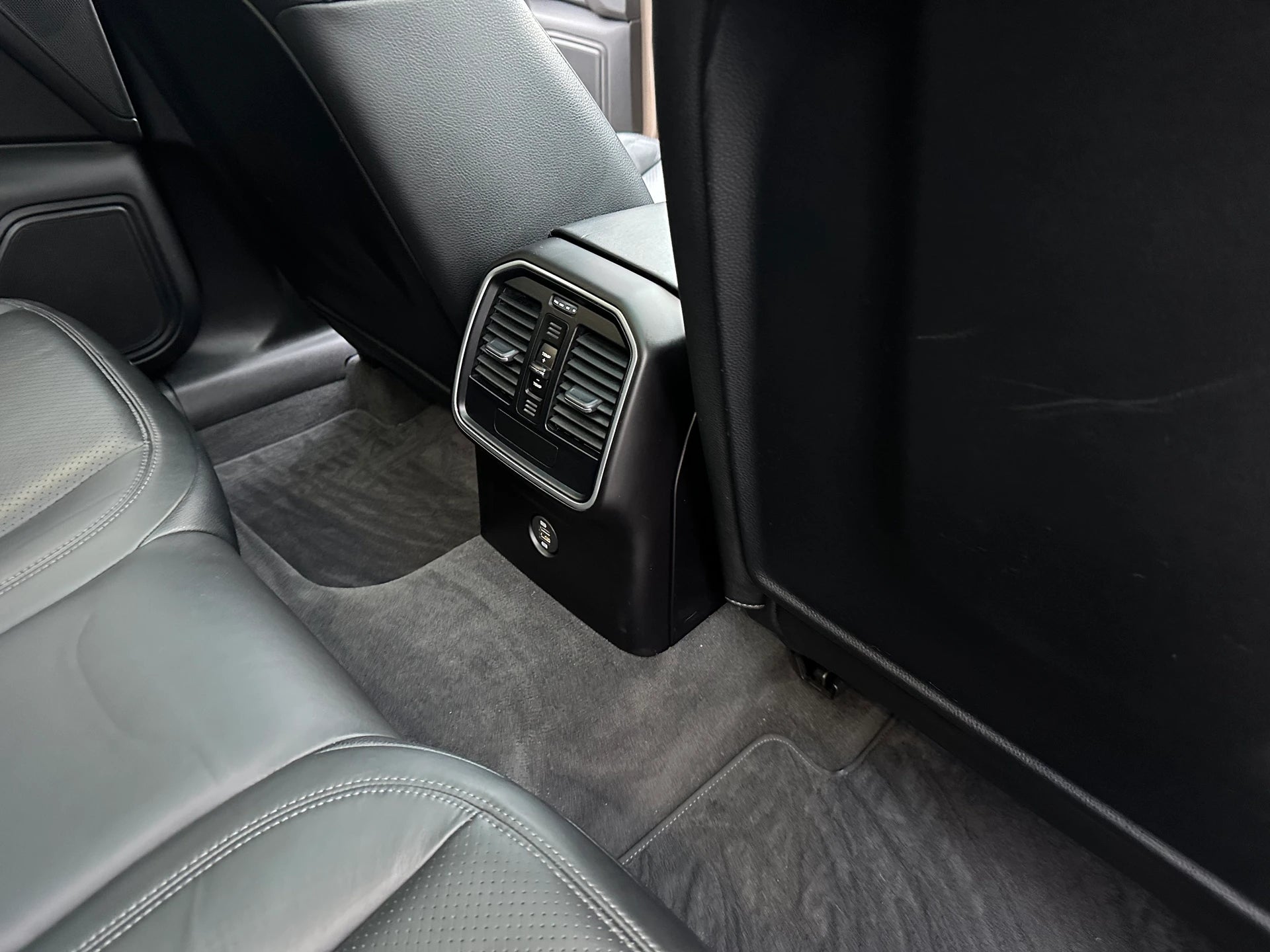 PORSCHE Macan S PDK