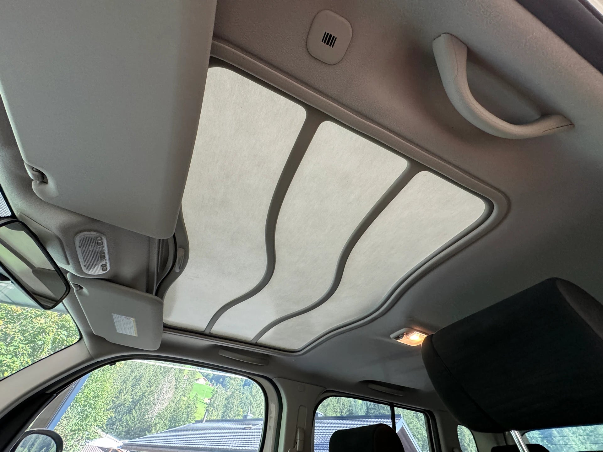 NISSAN Cube 1.6