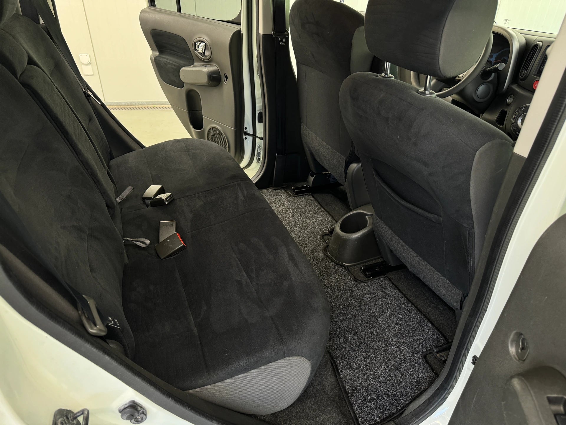NISSAN Cube 1.6