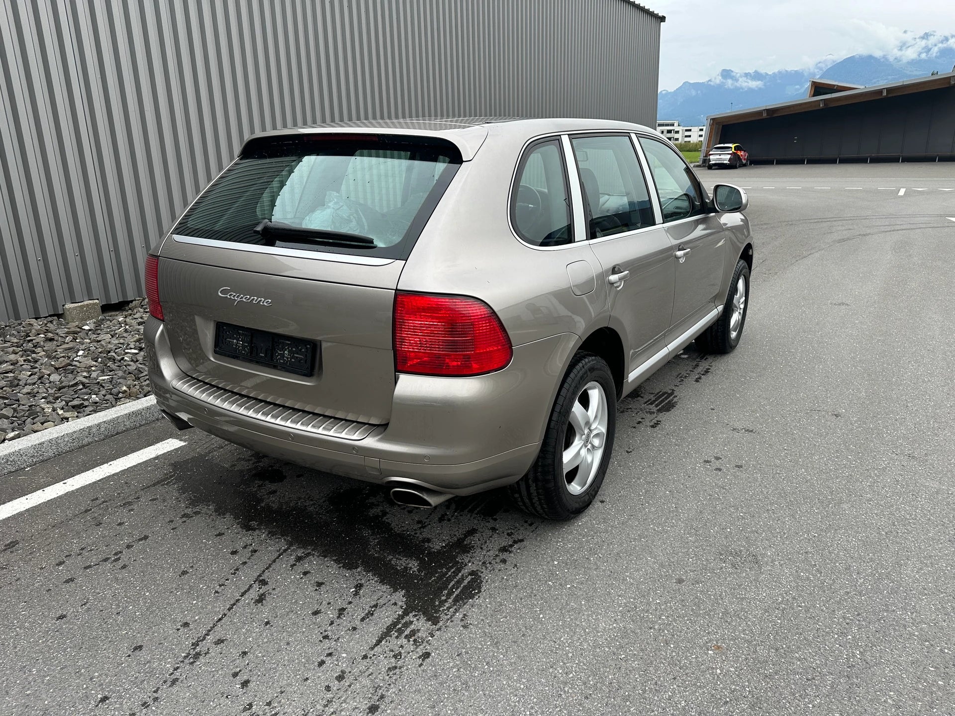 PORSCHE Cayenne