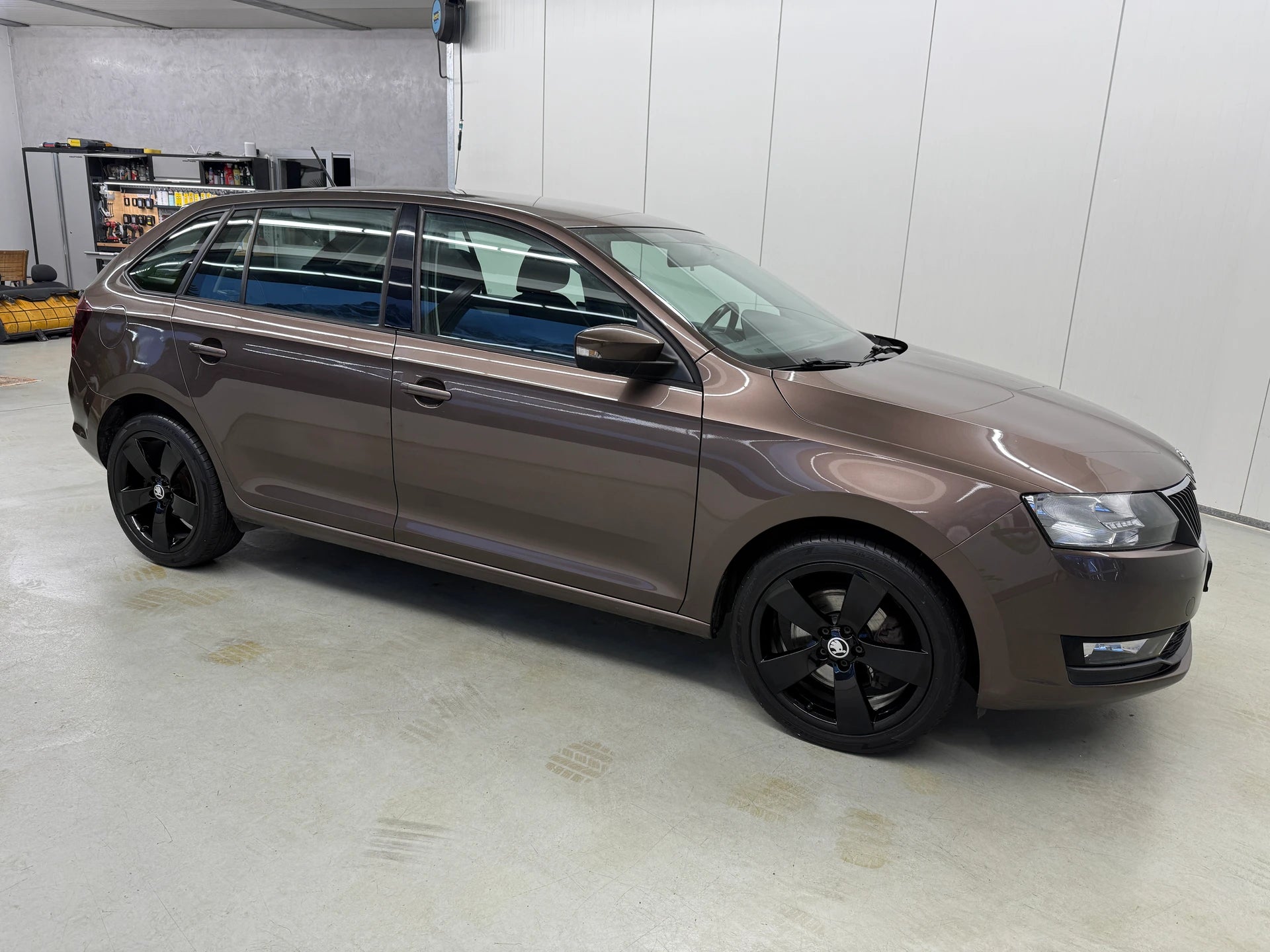 SKODA Rapid Spaceback 1.0 TSI