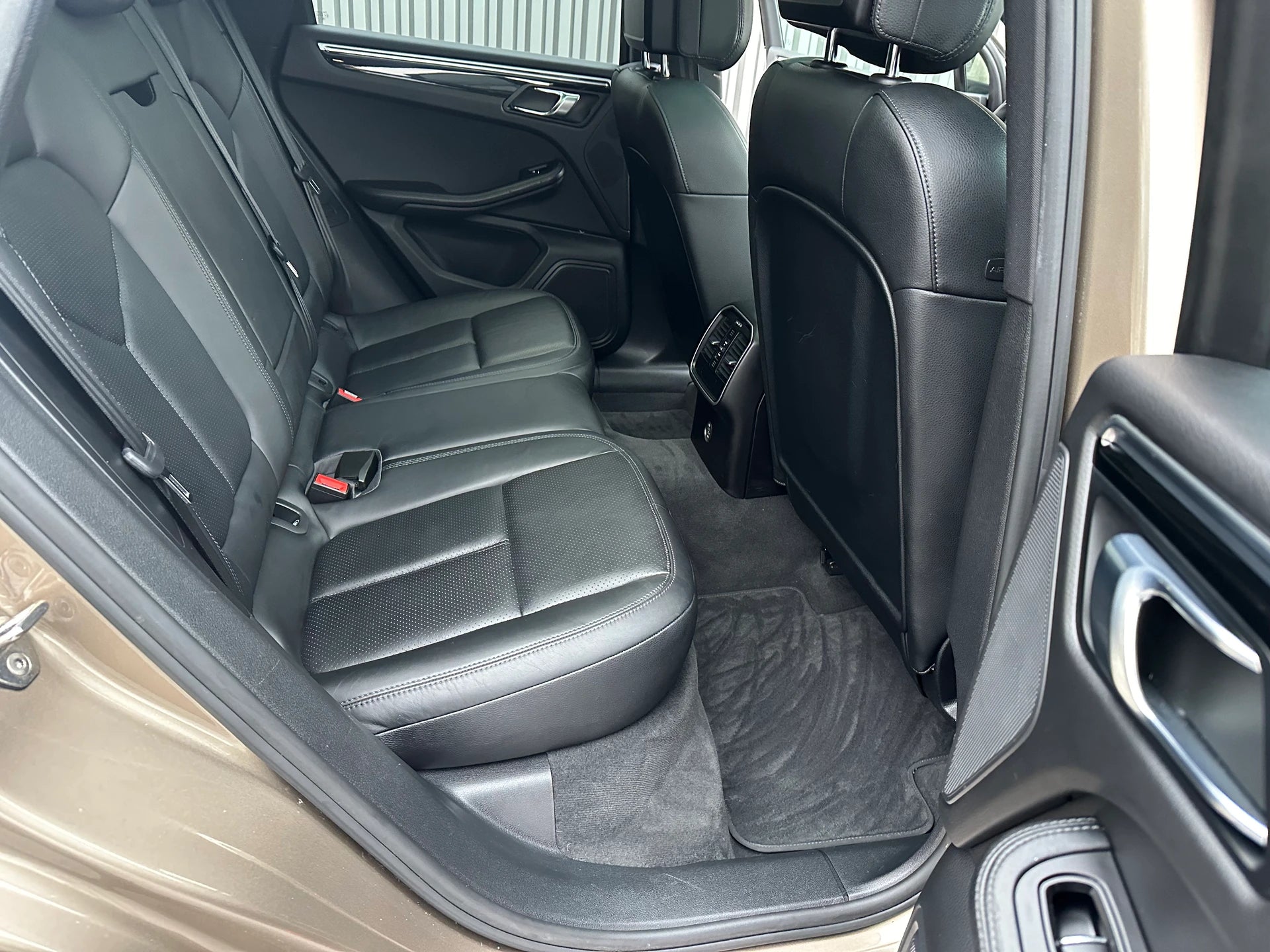 PORSCHE Macan S PDK