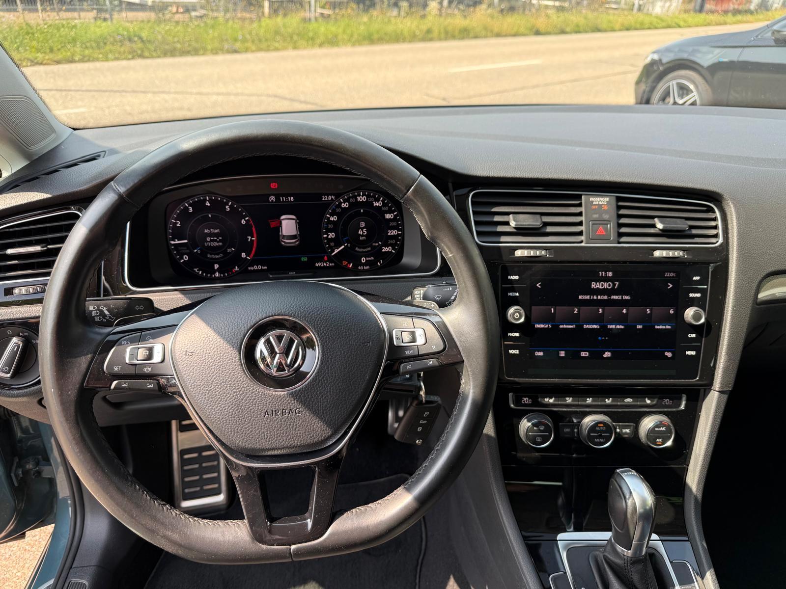 Volkswagen Golf VII Lim. IQ.DRIVE BlueMotion *DIGITAL*DSG*
