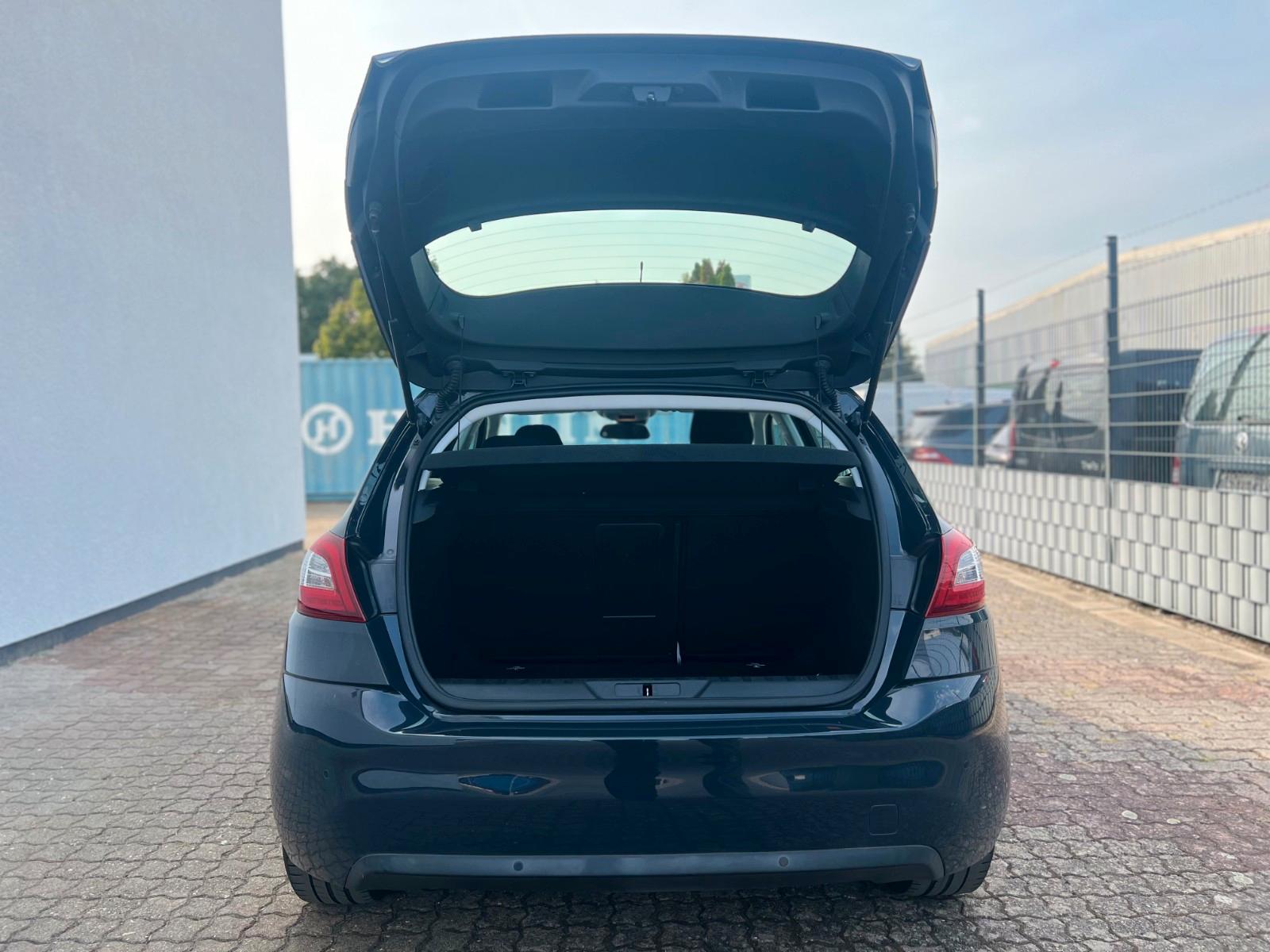 Peugeot 308

Active Original 86 000 KM