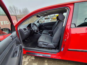 VOLKSWAGEN GOLF 5