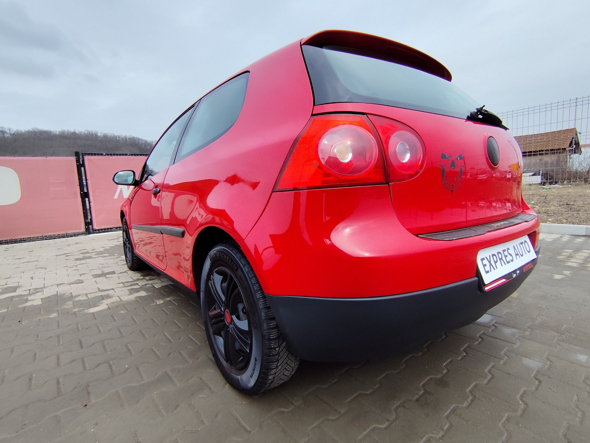 VOLKSWAGEN GOLF 5