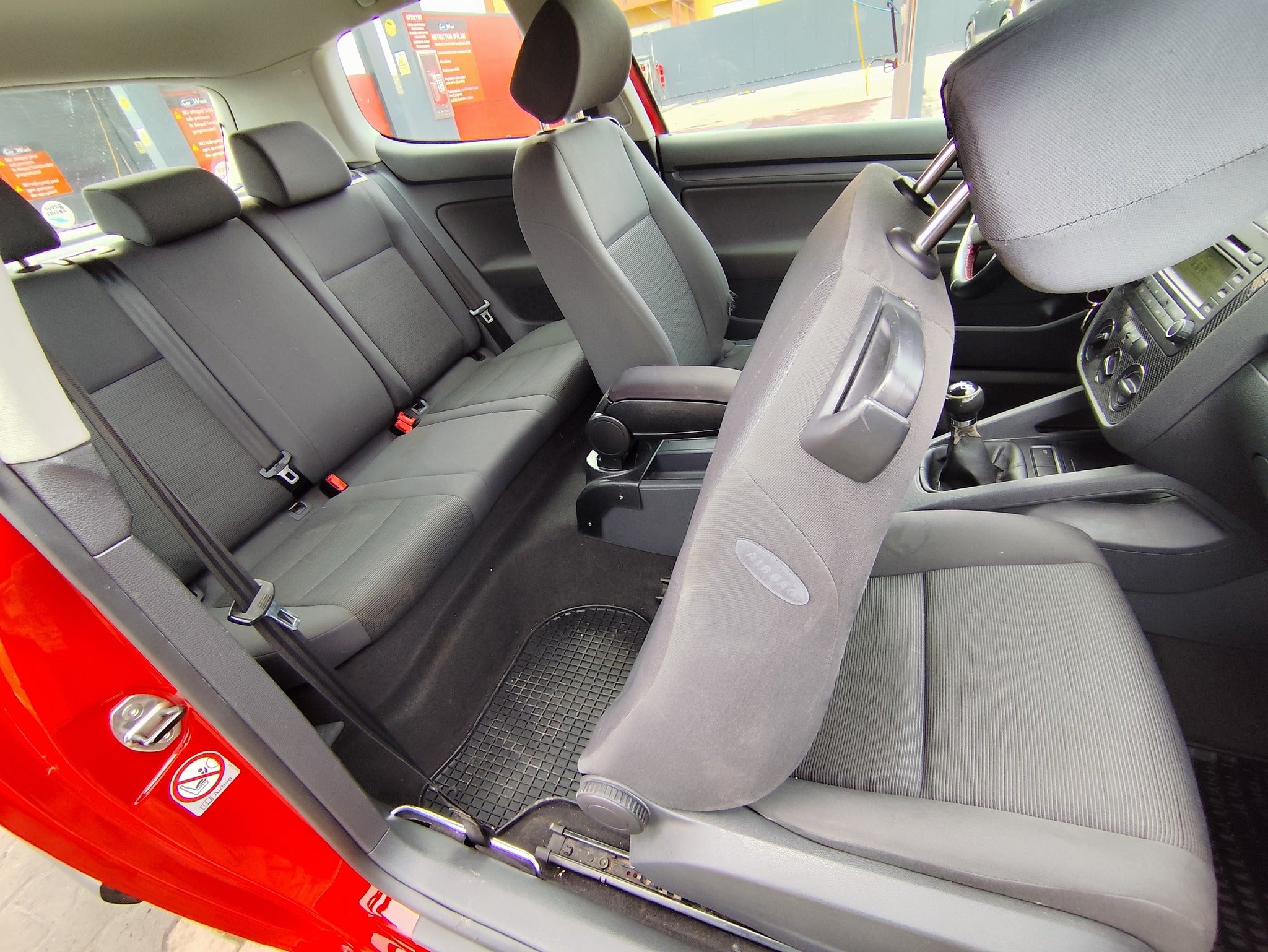 VOLKSWAGEN GOLF 5