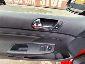 VOLKSWAGEN GOLF 5
