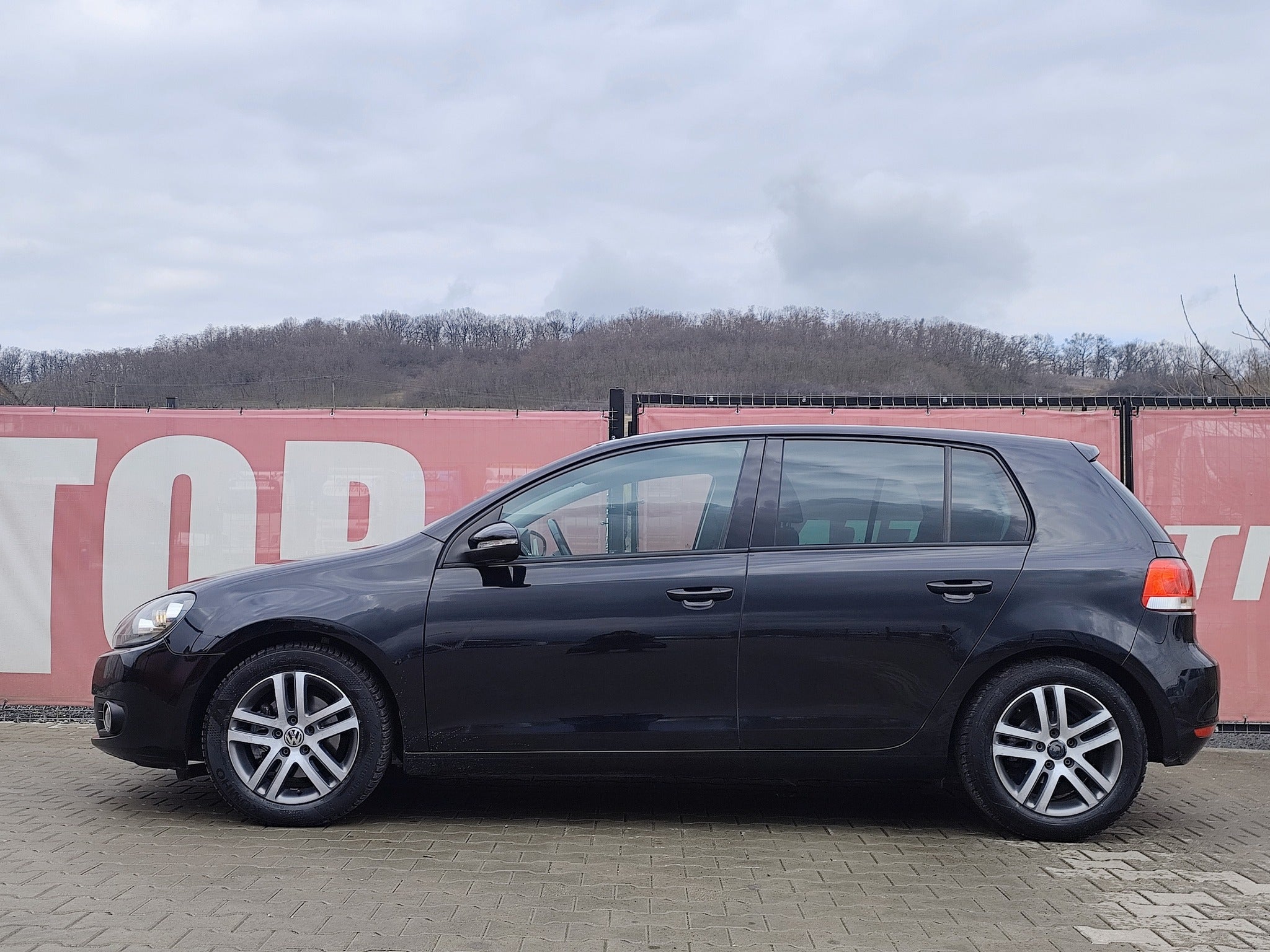 VOLKSWAGEN GOLF 6