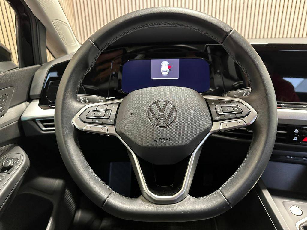 Volkswagen Golf Variant 1.5 TSI Life LED|AHK|Navi|SHZ|ACC 110kW(150Ch Din) 2021 / Manuele/ Essence Compatible E-10 / 27800Km(certifié)
