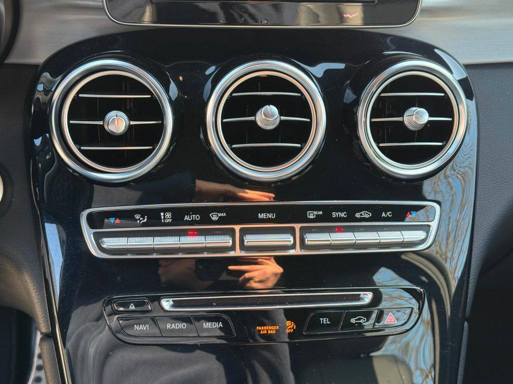 Mercedes-Benz GLC 250 d 4Matic LED DISTRONIC LEDER Navi Offroad 150kW(204Ch Din) 2019 / Automatique/ Diesel / 76500KM(certifié)&nbsp;