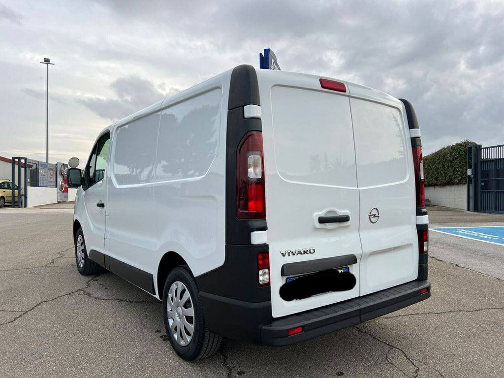 Opel Vivaro Van 1.6 CDTi 89kW(121Ch Din)2018 / Manuelle / Diesel / 1000KM(certifié)