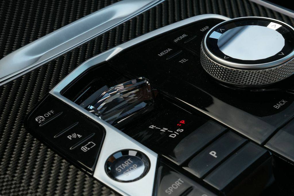 BMW X5 xDrive50e M SPORT PRO/PANO/22M/CARBON/COGNAC Offroad 360kW(478Xh Din) 2022 / Automatique/ Hybride (essence électricité,Compatible E-10,Hybride Plug-in) / 24000KM(certifié)