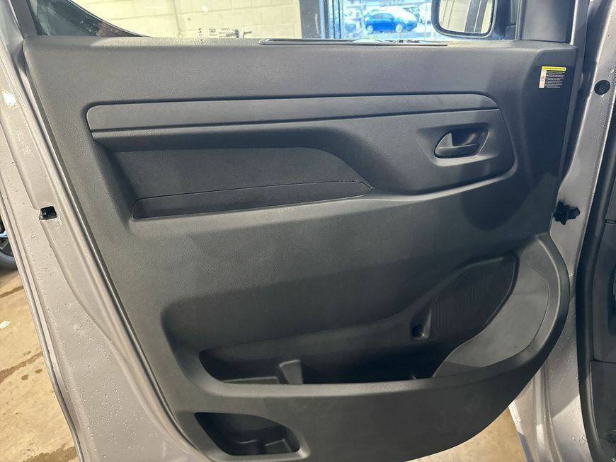 Opel Vivaro-e Cargo L (75-kWh) 100 kW(136Ch Din)2024 / Automatique/ Électrique/ 20km(certifié)