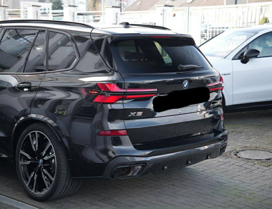 BMW X5 xDrive50e M SPORT PRO/PANO/22M/CARBON/COGNAC Offroad 360kW(478Xh Din) 2022 / Automatique/ Hybride (essence électricité,Compatible E-10,Hybride Plug-in) / 24000KM(certifié)