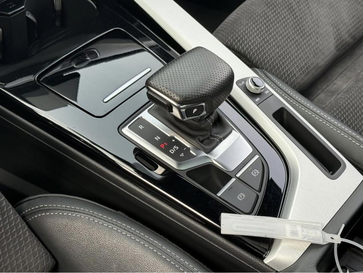 Audi A4 Lim. 35 TDI S line°PANORAMA°MATRIX°AMBIENTE° / 163 ch / 2021 / Automatique / Diesel / 40 100 km ( certifie )&nbsp;
