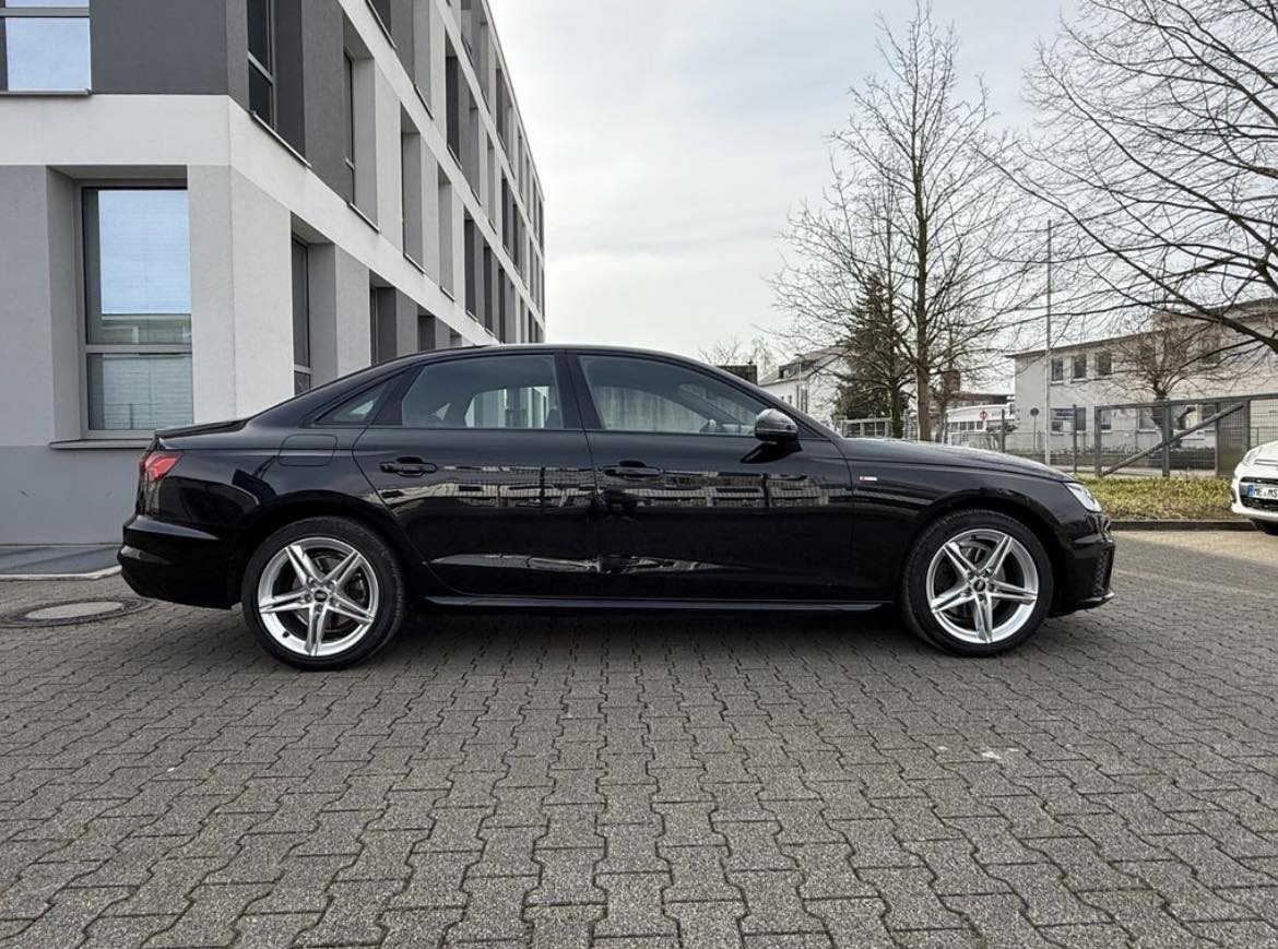 Audi A4 Lim. 35 TDI S line°PANORAMA°MATRIX°AMBIENTE° / 163 ch / 2021 / Automatique / Diesel / 40 100 km ( certifie )&nbsp;