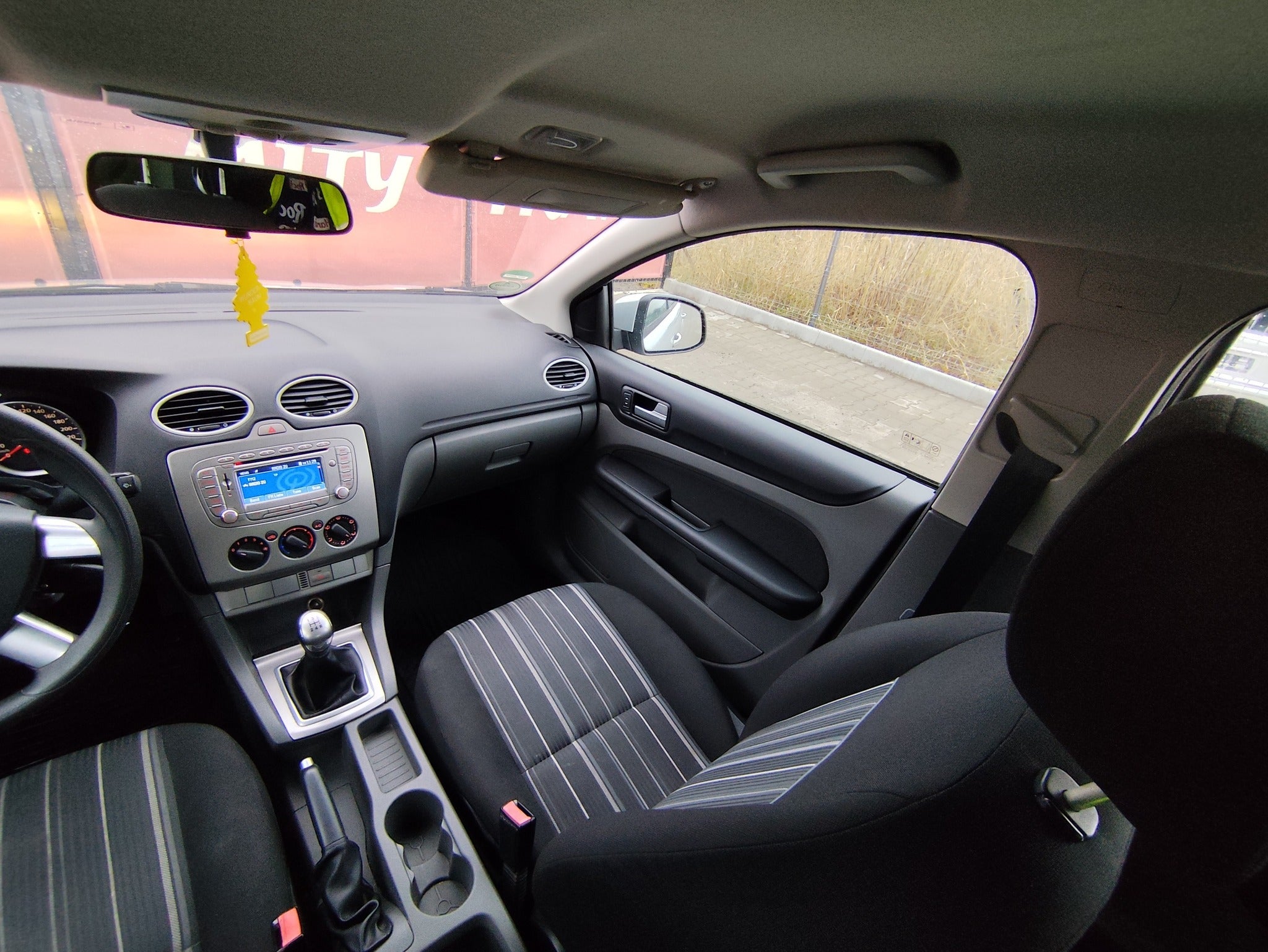 FORD FOCUS