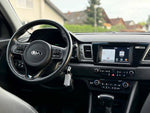 Charger l&#39;image dans la galerie, Kia Niro Vision* NEU * TÜV * hybrid*77kw(105ch din) 2016 / Automatique / Hybride(Essence,Électrique) / 92000km(certifié)

