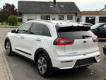 Charger l&#39;image dans la galerie, Kia Niro Vision* NEU * TÜV * hybrid*77kw(105ch din) 2016 / Automatique / Hybride(Essence,Électrique) / 92000km(certifié)
