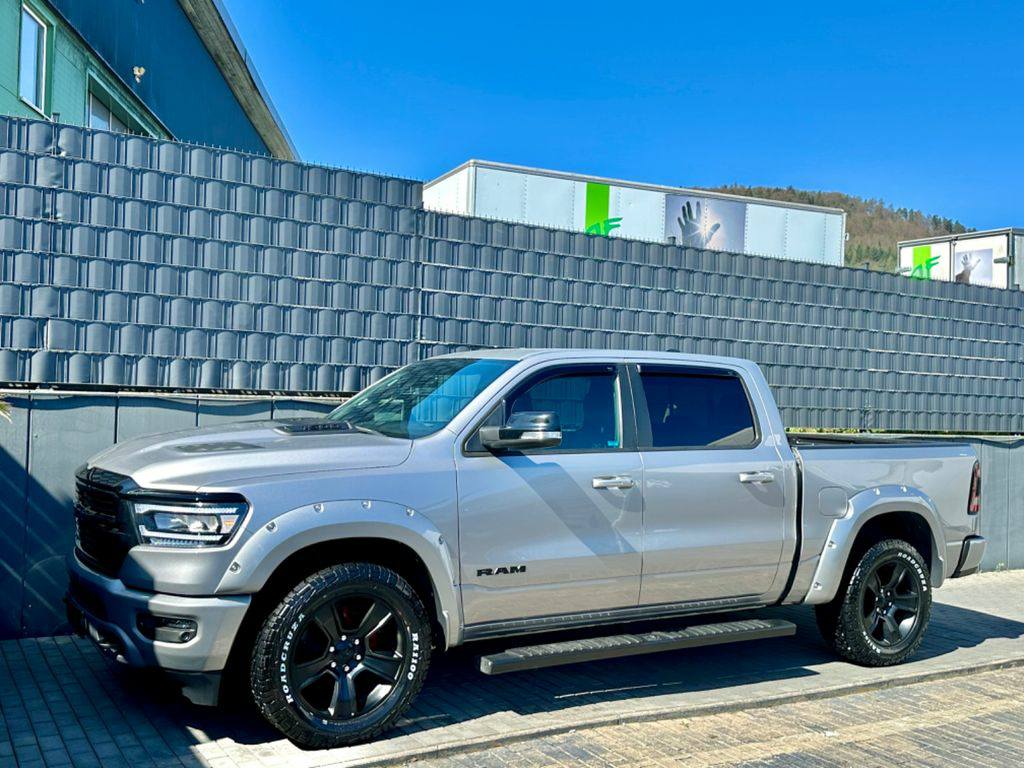 Dodge RAM 5,7 V8 HEMI-WIDEBODY/EXTREM/12 Pouces RADIO 295kW(401ch din) 2021 / Automatique / Essence,Compatible E-10 / 47967km(certifié)