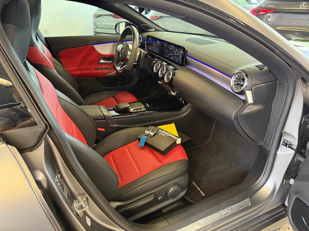 Mercedes-Benz CLA 250 e SB AMG NIGHT MBUX/LED/PSD/DISTR/TW/19"118kW(160ch din) 2022 / Automatique / Hybride(Essence,Électrique),Compatible E-10 ,Hybride rechargeable/ 27900km(certifié)