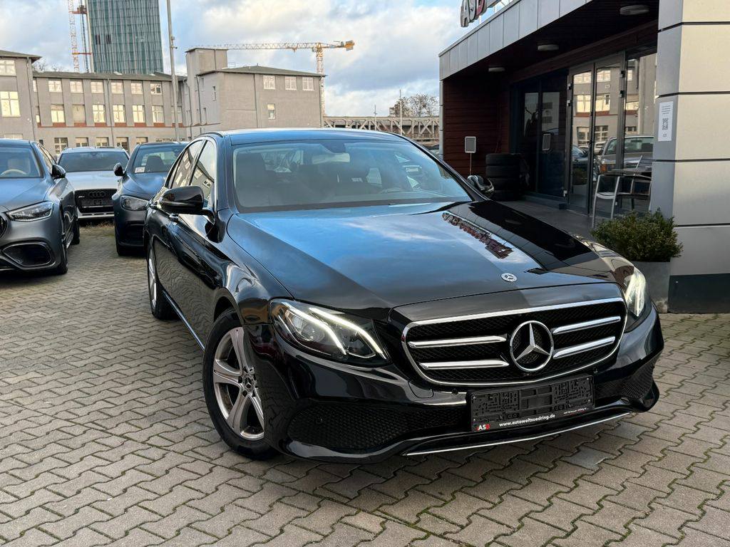 Mercedes-Benz E 200d*Leder*LED*Taxi*Navi*Comand*Kamera 110kW(150ch din) 2018 / Automatique / Diesel / 84700km(certifié)