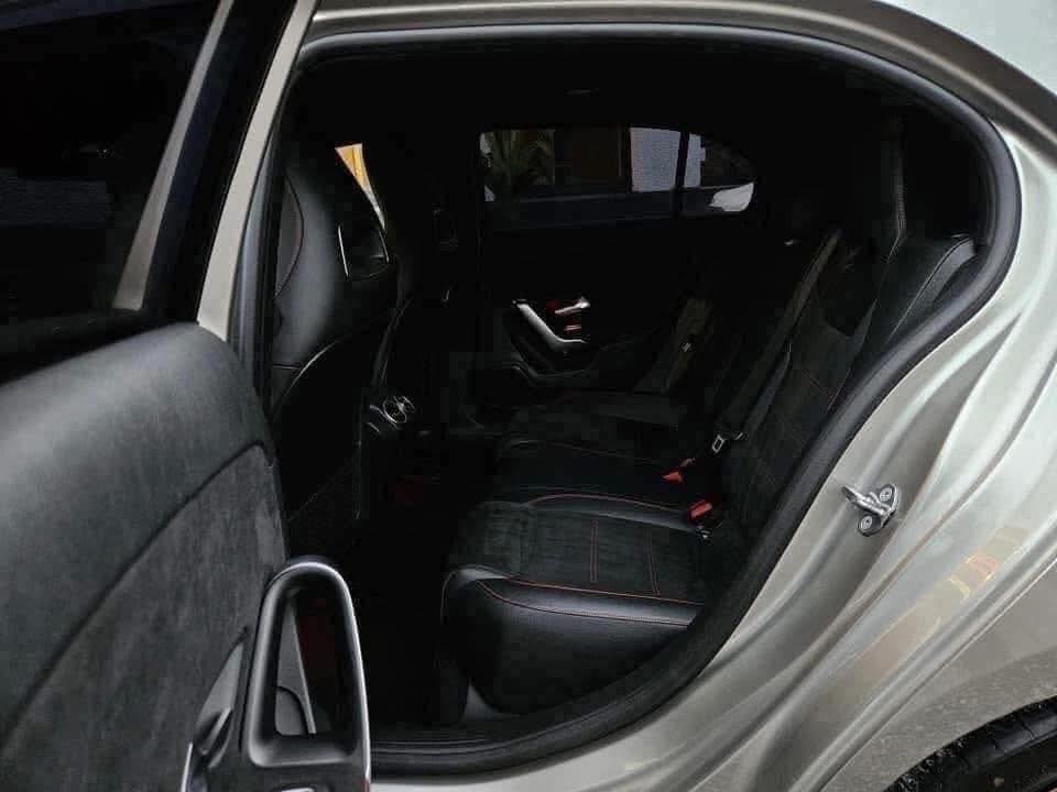 MERCEDES-BENZ A-CLASS A180D 7G-TRONIC