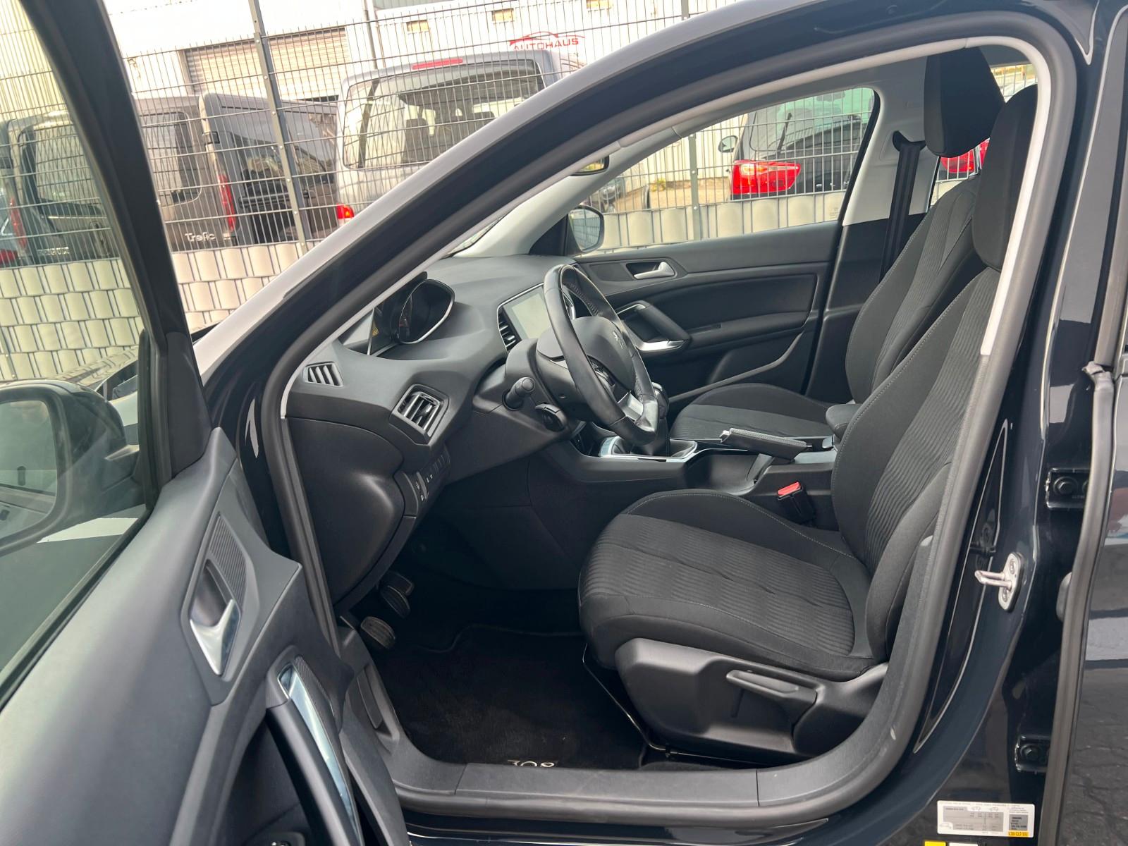 Peugeot 308

Active Original 86 000 KM