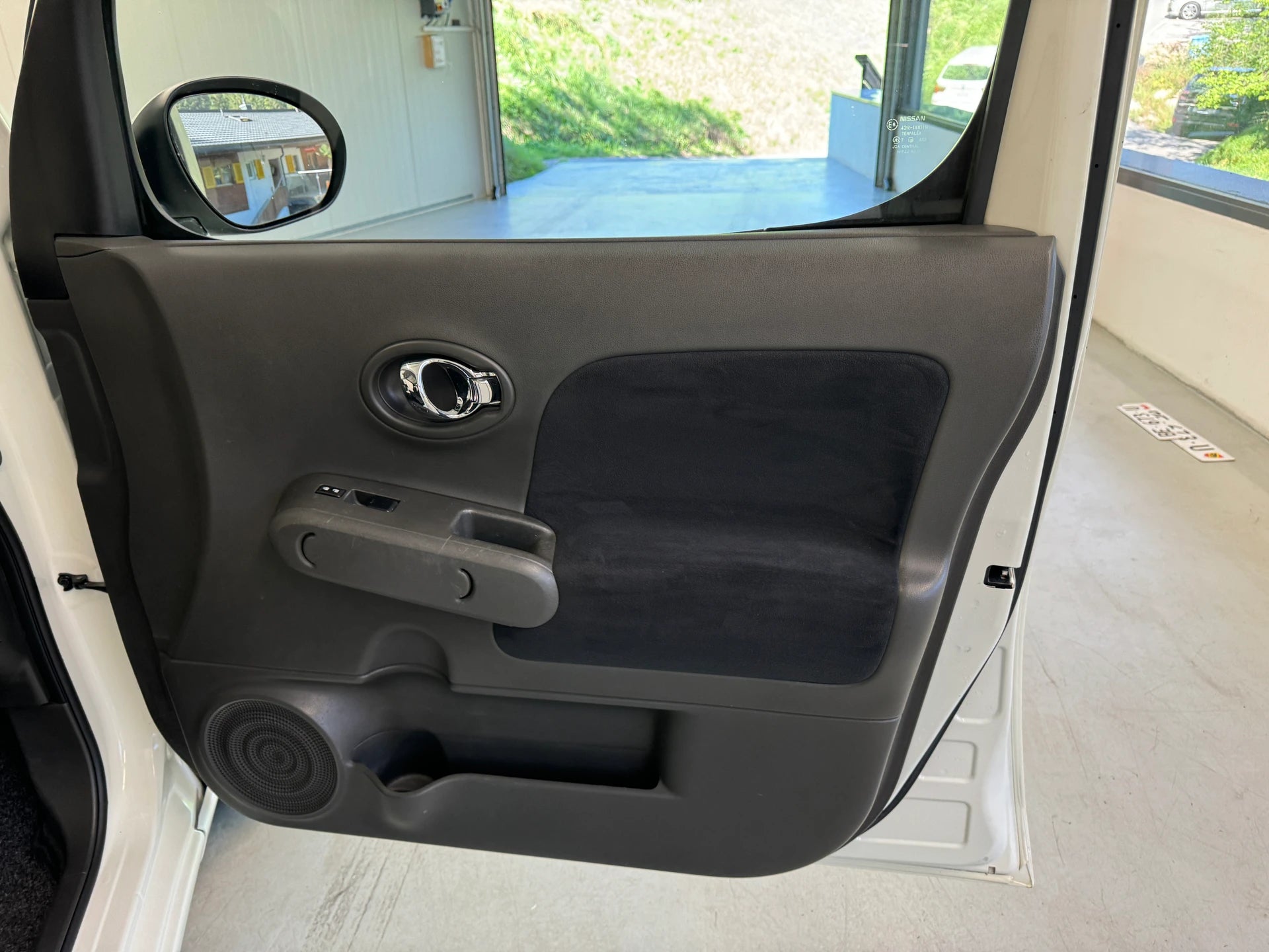 NISSAN Cube 1.6