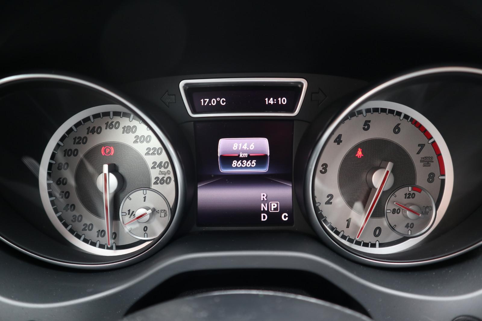 Mercedes-Benz GLA 180