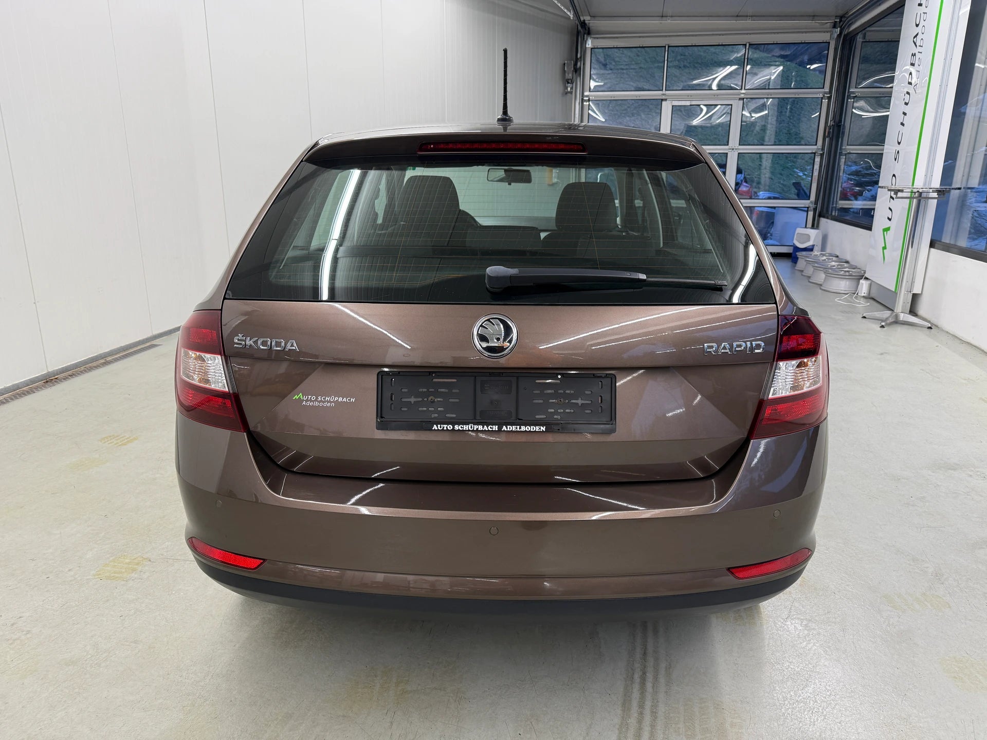 SKODA Rapid Spaceback 1.0 TSI