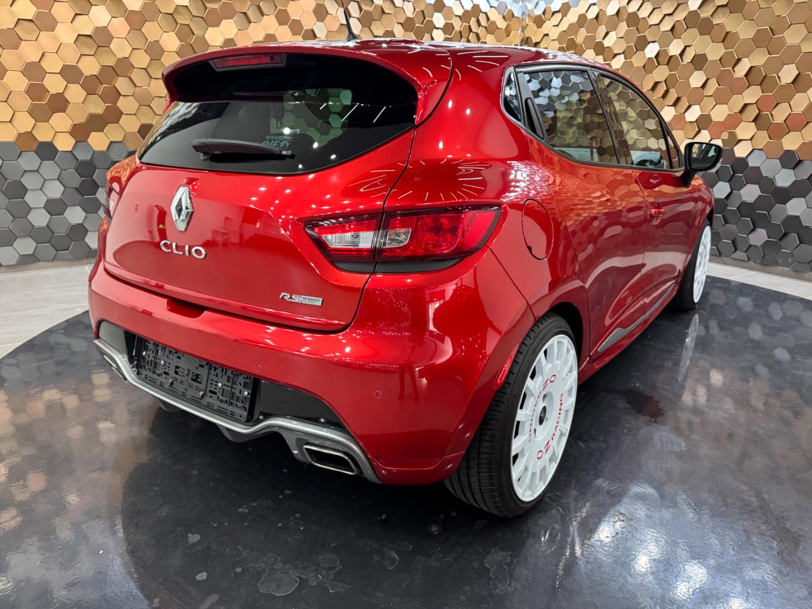 Renault Clio
IV RS *Navi*Caméra Renault Sport