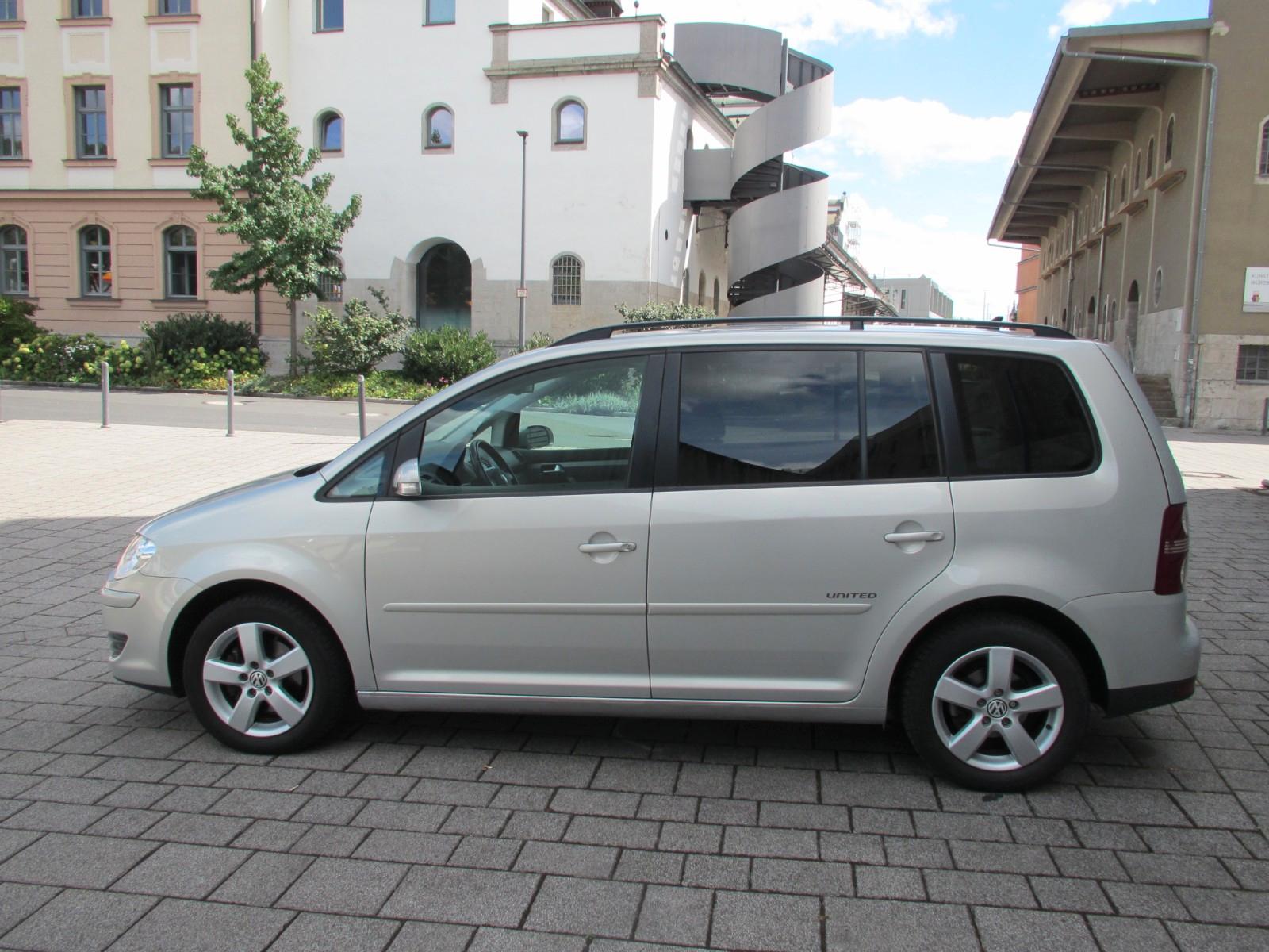 Volkswagen Touran United Klima Alu PDC Navi Sitzheiz. BC