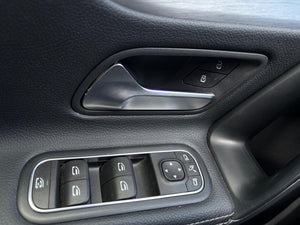 Mercedes-Benz A 220 4Matic AMG FULL LED MÉMOIRE ACC PANO AHK