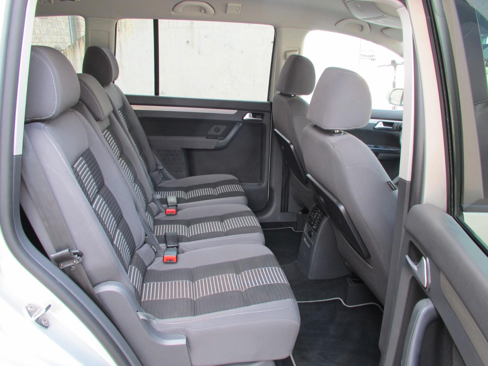 Volkswagen Touran United Klima Alu PDC Navi Sitzheiz. BC