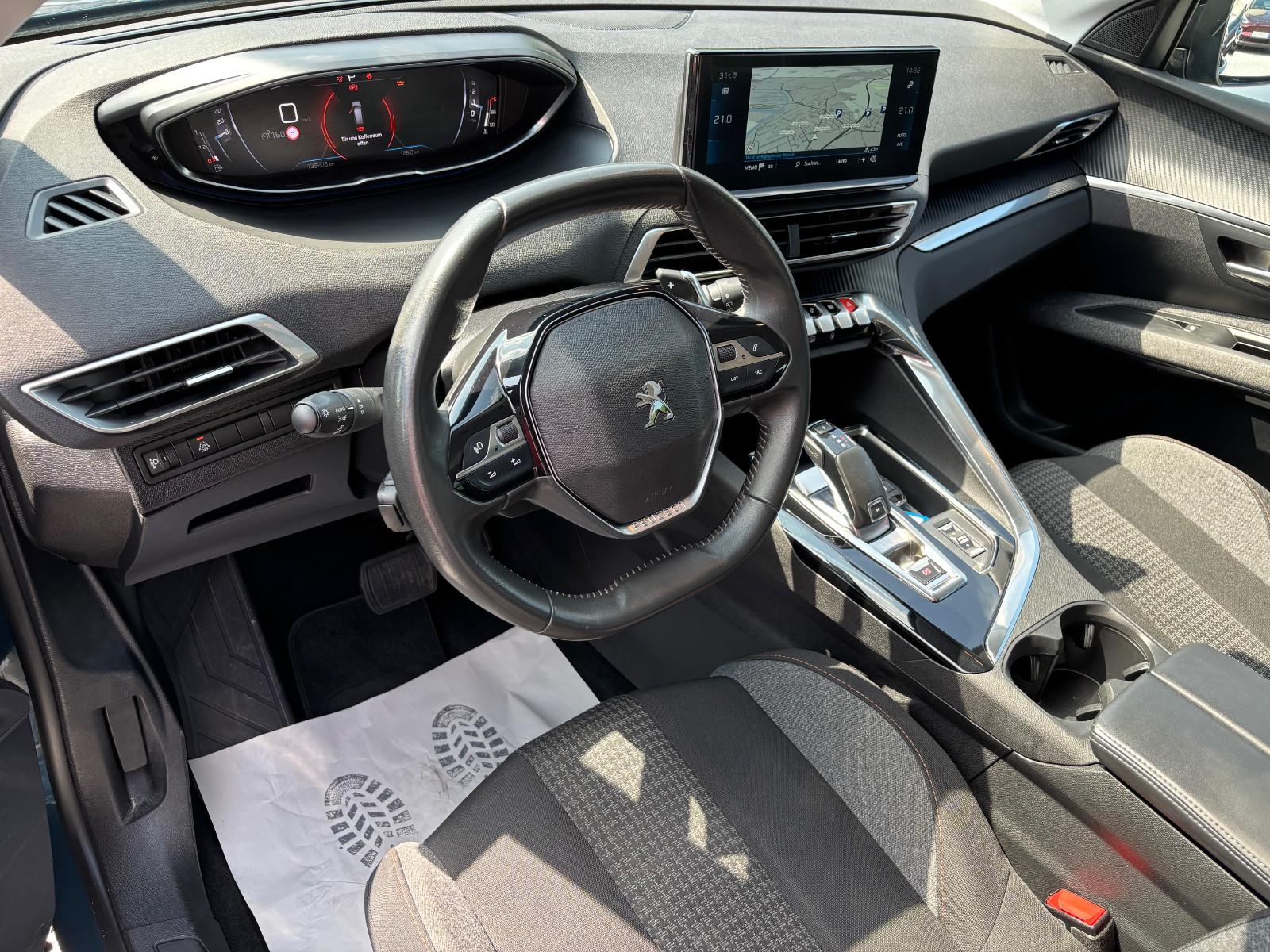 Peugeot 5008 ALU/NAVI/LED/7 PLACES/CROCHET DE REMORQUAGE/Courroie de distribution…