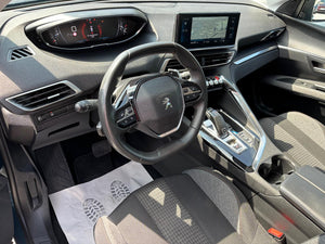 Peugeot 5008 ALU/NAVI/LED/7 PLACES/CROCHET DE REMORQUAGE/Courroie de distribution…