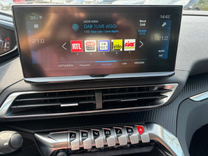 Peugeot 5008 ALU/NAVI/LED/7 PLACES/CROCHET DE REMORQUAGE/Courroie de distribution…