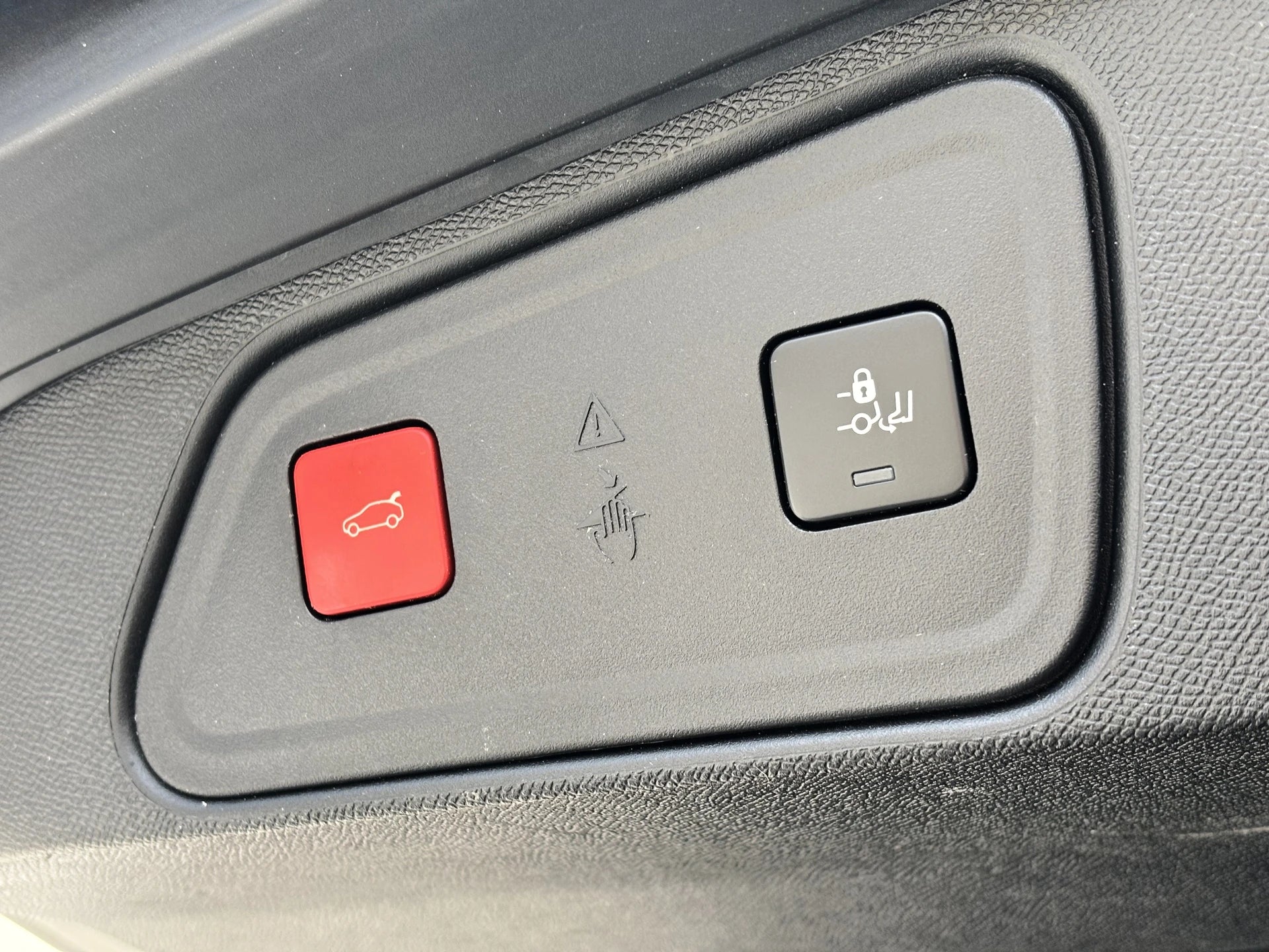 PEUGEOT 3008 1.2 PureTech Allure Pack EAT8