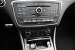 Charger l&#39;image dans la galerie, Mercedes-Benz GLA 180
