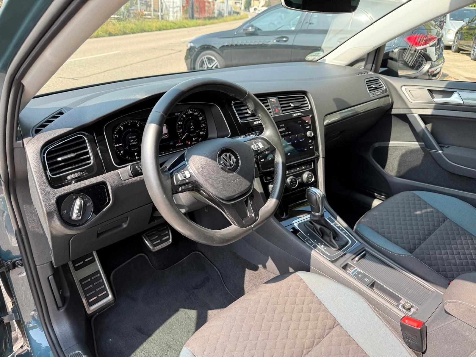 Volkswagen Golf VII Lim. IQ.DRIVE BlueMotion *DIGITAL*DSG*