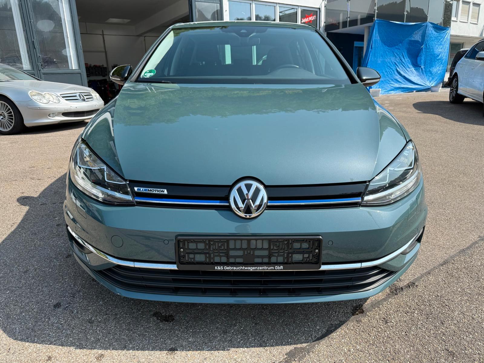 Volkswagen Golf VII Lim. IQ.DRIVE BlueMotion *DIGITAL*DSG*