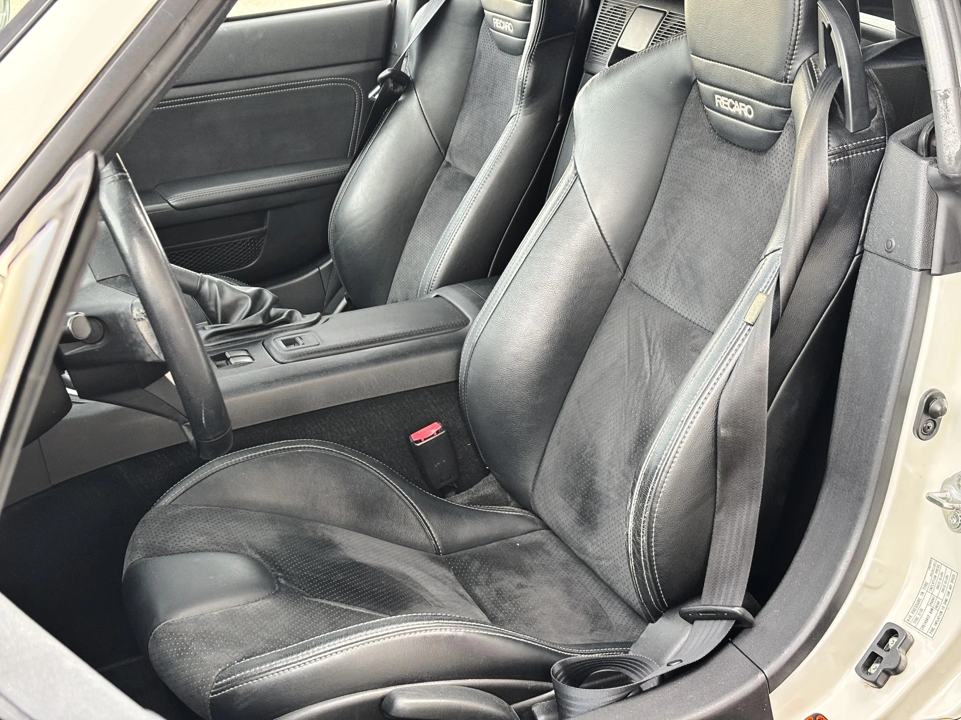MAZDA MX-5 Roadster-Coupé 2.0i 16V Sport