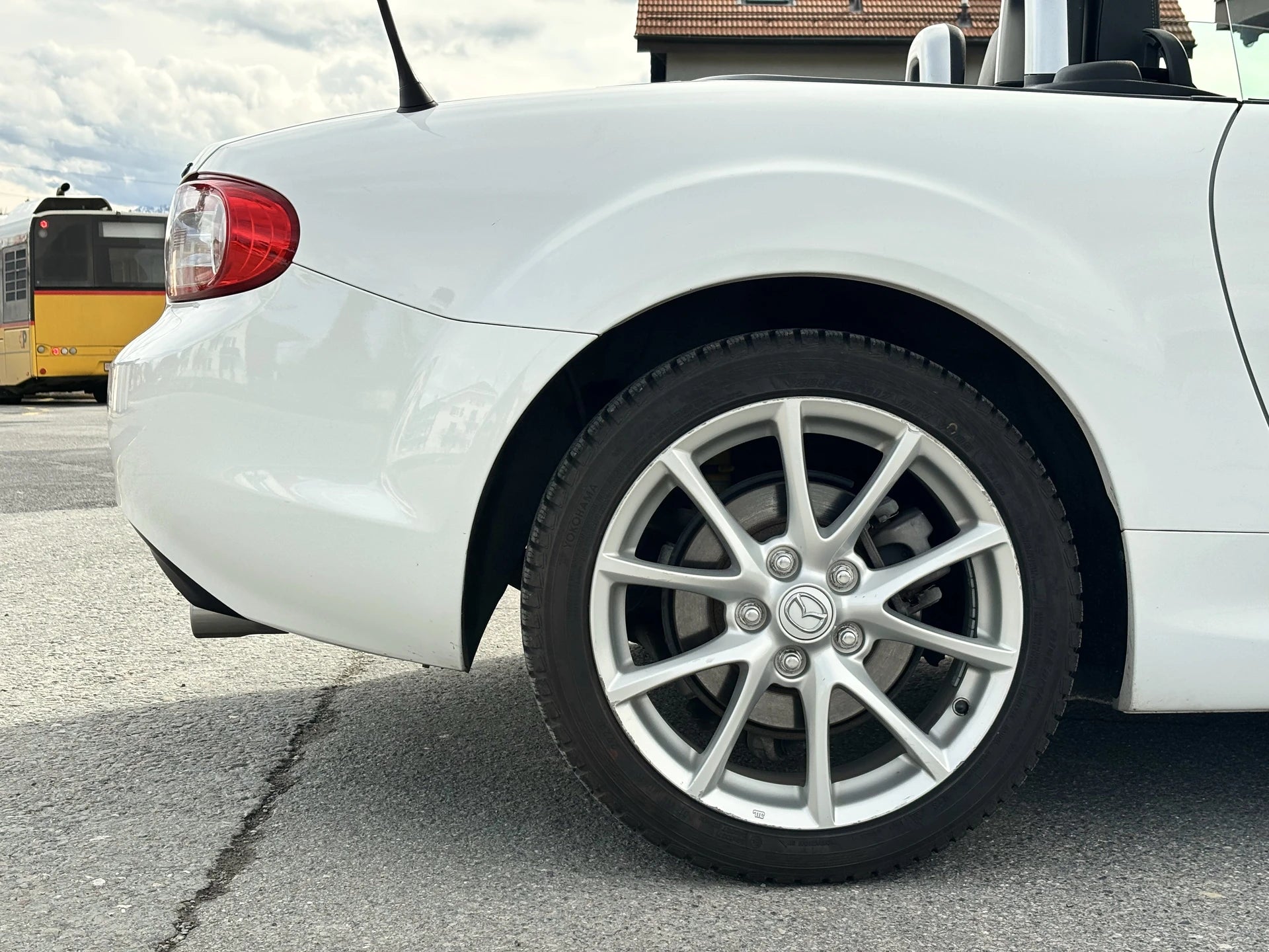 MAZDA MX-5 Roadster-Coupé 2.0i 16V Sport