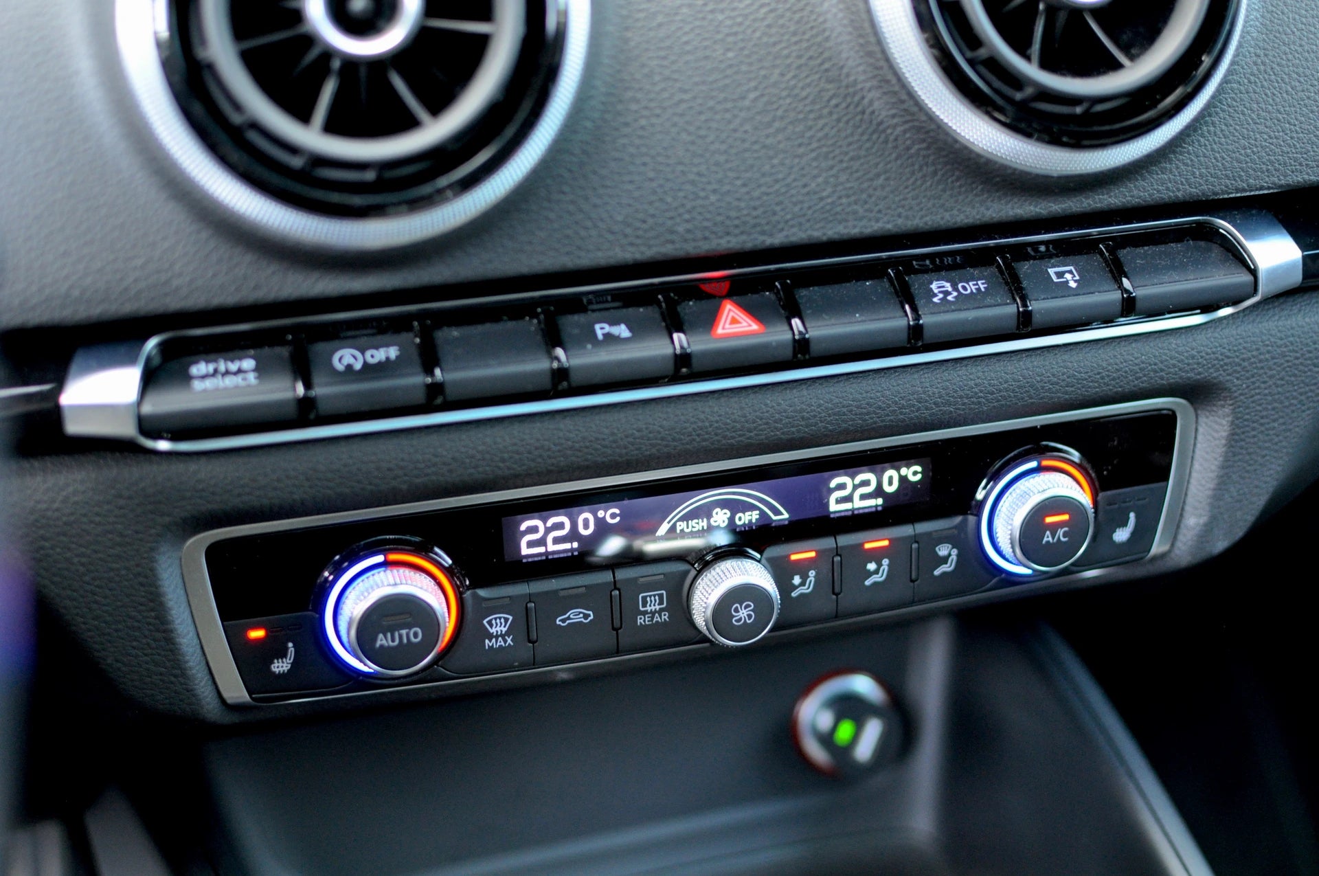 AUDI RS3 2.5 TSI quattro S-tronic