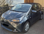 Charger l&#39;image dans la galerie, TOYOTA Aygo 1.0 VVT-i x-play
